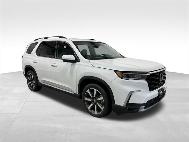 new 2025 Honda Pilot car, priced at $51,998
