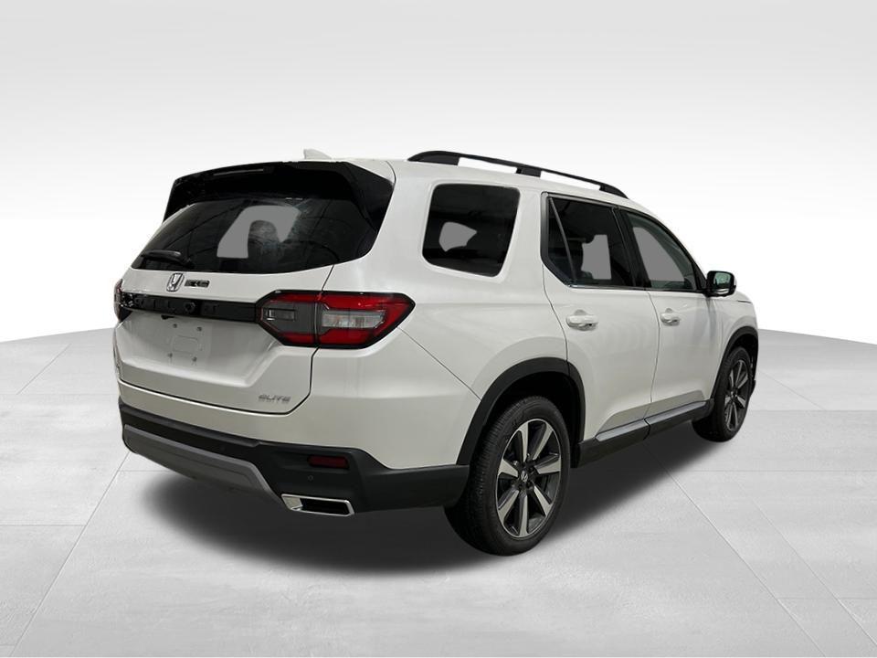new 2025 Honda Pilot car, priced at $51,998