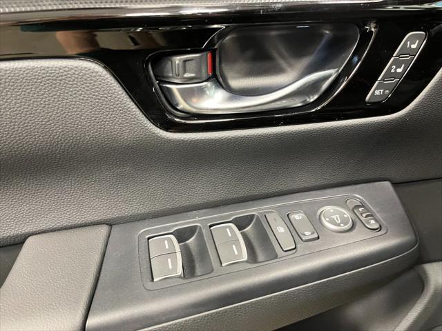 new 2026 Honda CR-V Hybrid car, priced at $43,645