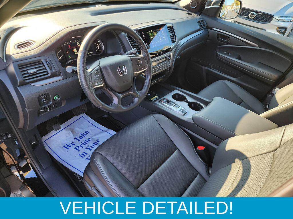 used 2025 Honda Passport car, priced at $40,500