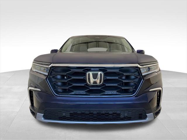 new 2025 Honda Pilot car, priced at $46,530