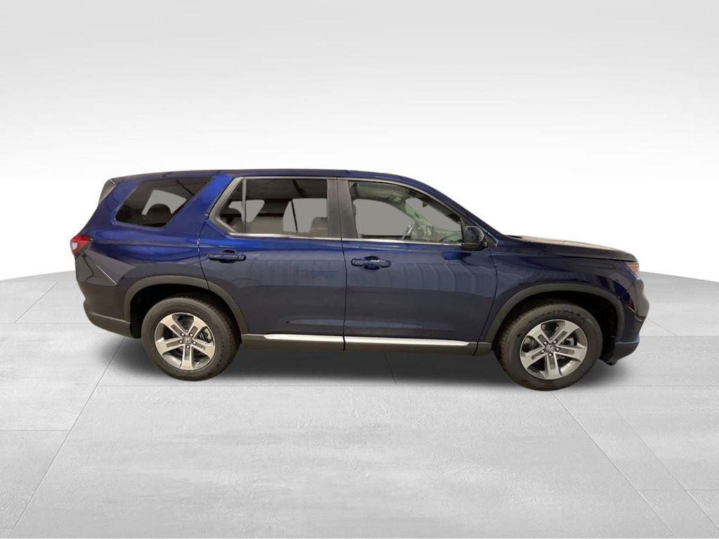 new 2025 Honda Pilot car, priced at $45,535