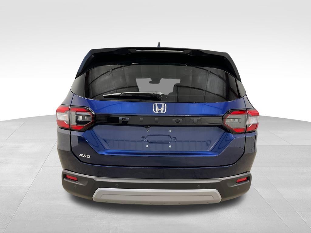 new 2025 Honda Pilot car, priced at $45,535