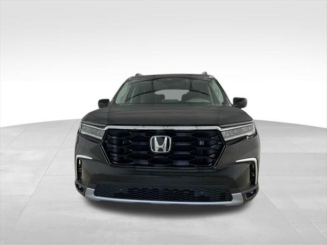 new 2025 Honda Pilot car, priced at $54,530