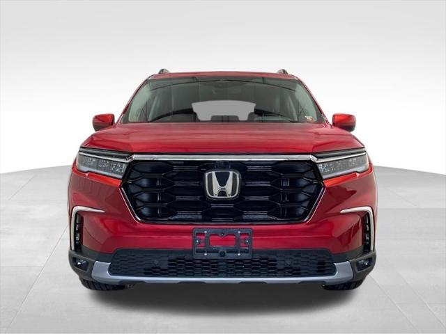 new 2025 Honda Pilot car, priced at $51,276