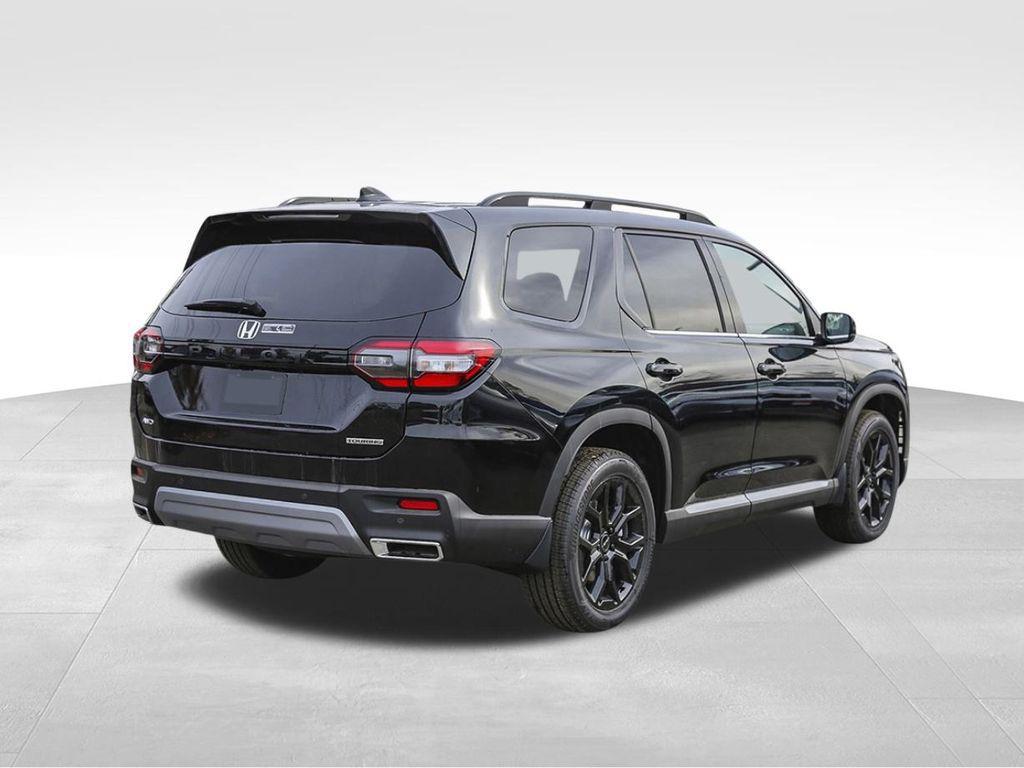 new 2025 Honda Pilot car, priced at $49,987
