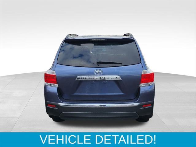 used 2013 Toyota Highlander car, priced at $15,846