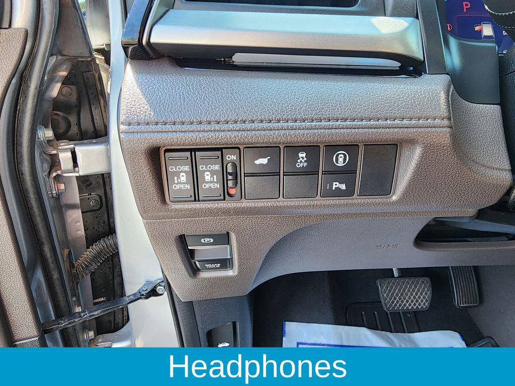 used 2024 Honda Odyssey car, priced at $39,000