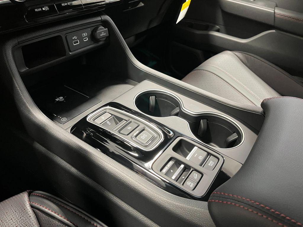 new 2025 Honda Pilot car, priced at $52,798