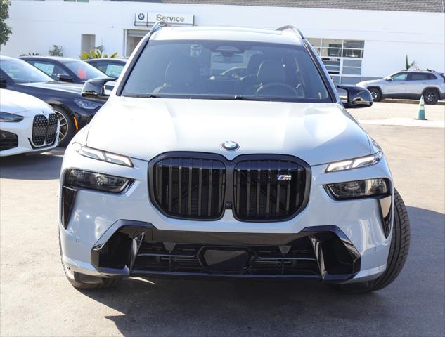 new 2025 BMW X7 car