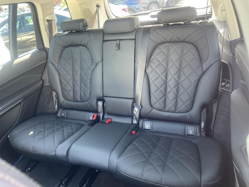 new 2026 BMW X7 car, priced at $92,220