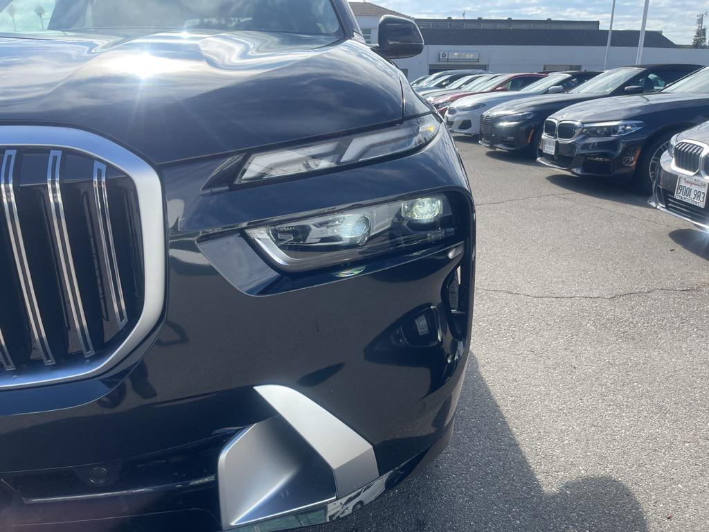 new 2026 BMW X7 car, priced at $92,220