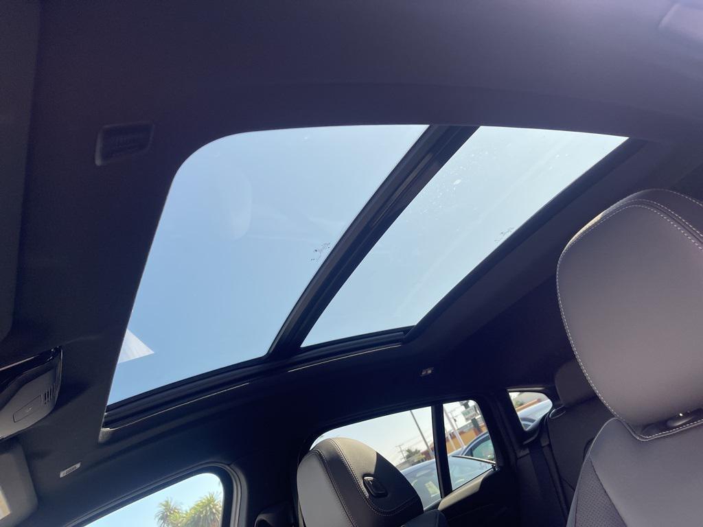 new 2025 BMW X4 car, priced at $64,350