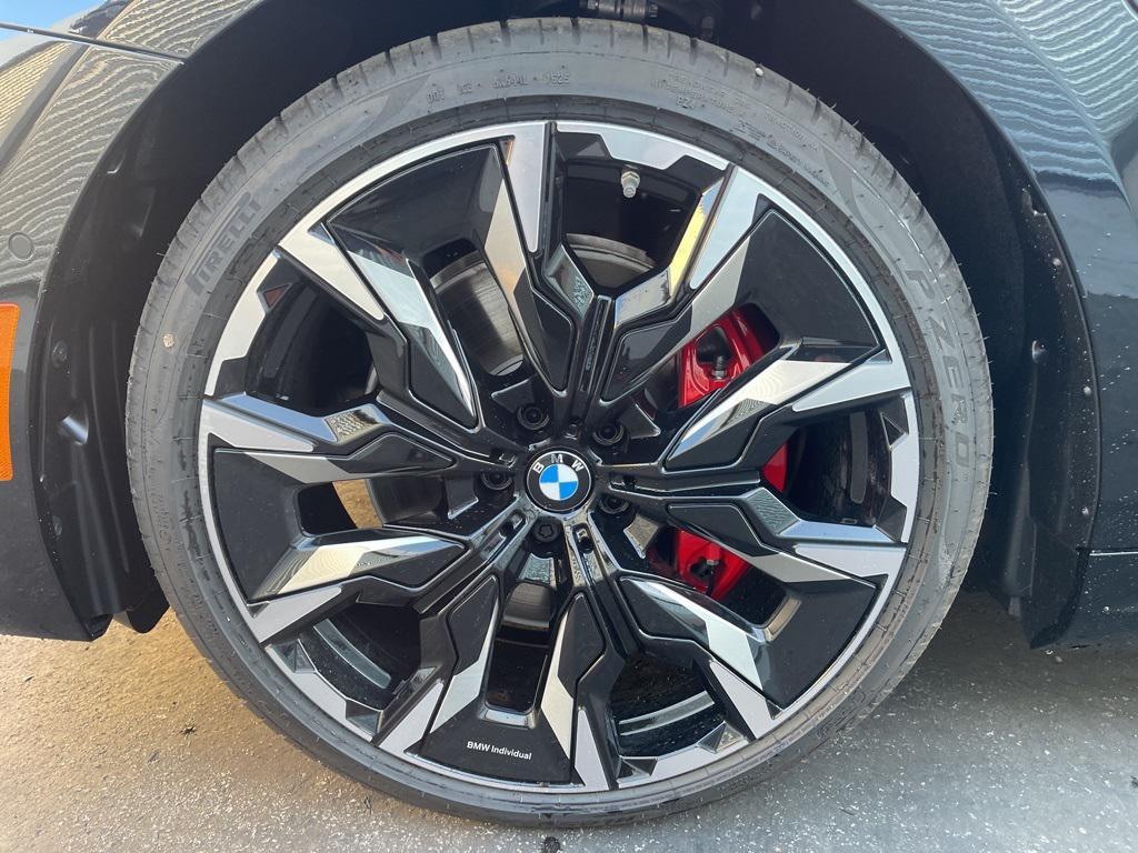 new 2026 BMW 550e car, priced at $87,710
