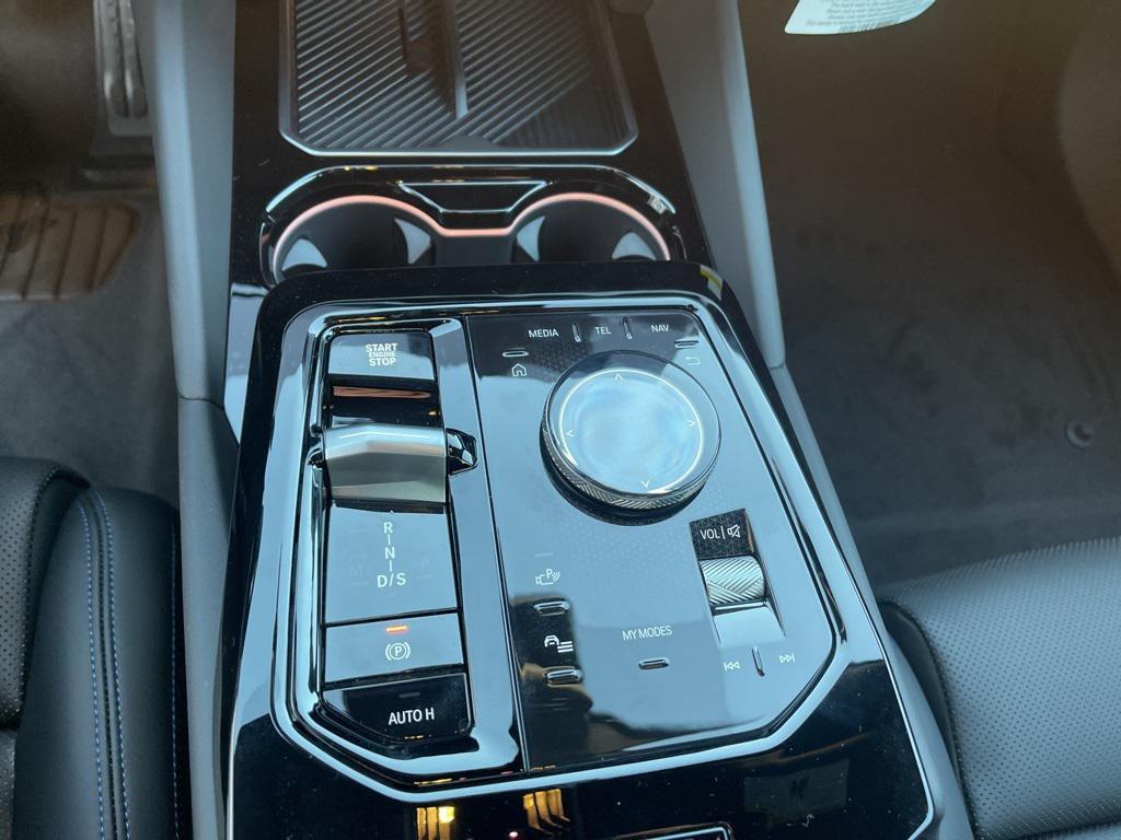 new 2026 BMW 550e car, priced at $87,710