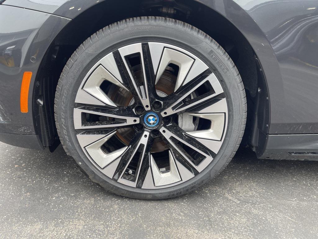 new 2025 BMW i5 car, priced at $75,970