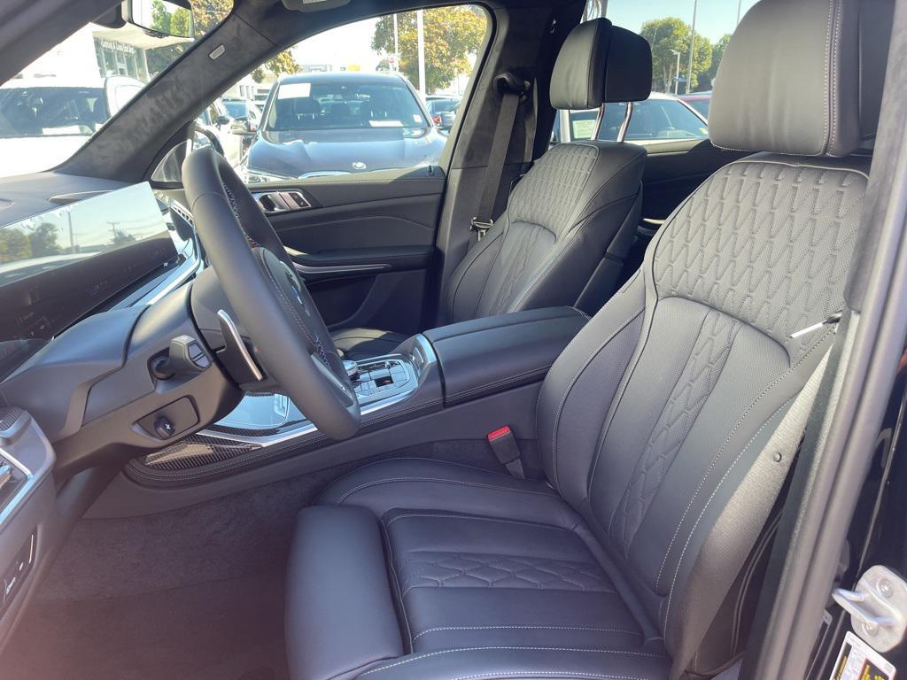 new 2026 BMW X7 car, priced at $127,180