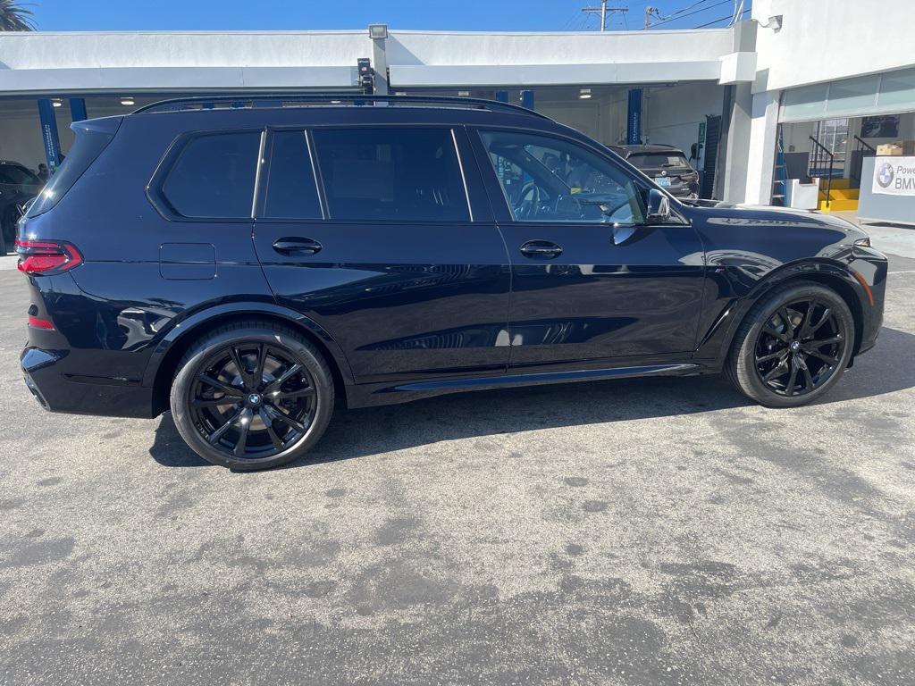 new 2026 BMW X7 car, priced at $127,180