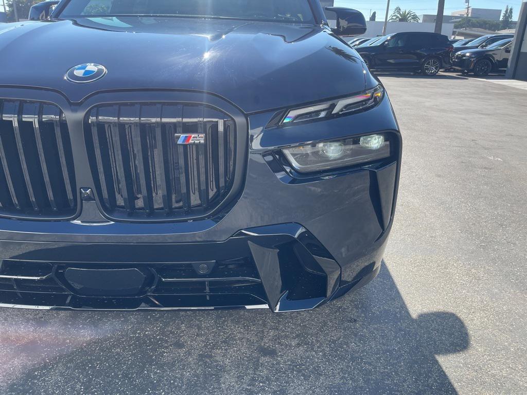 new 2026 BMW X7 car, priced at $127,180