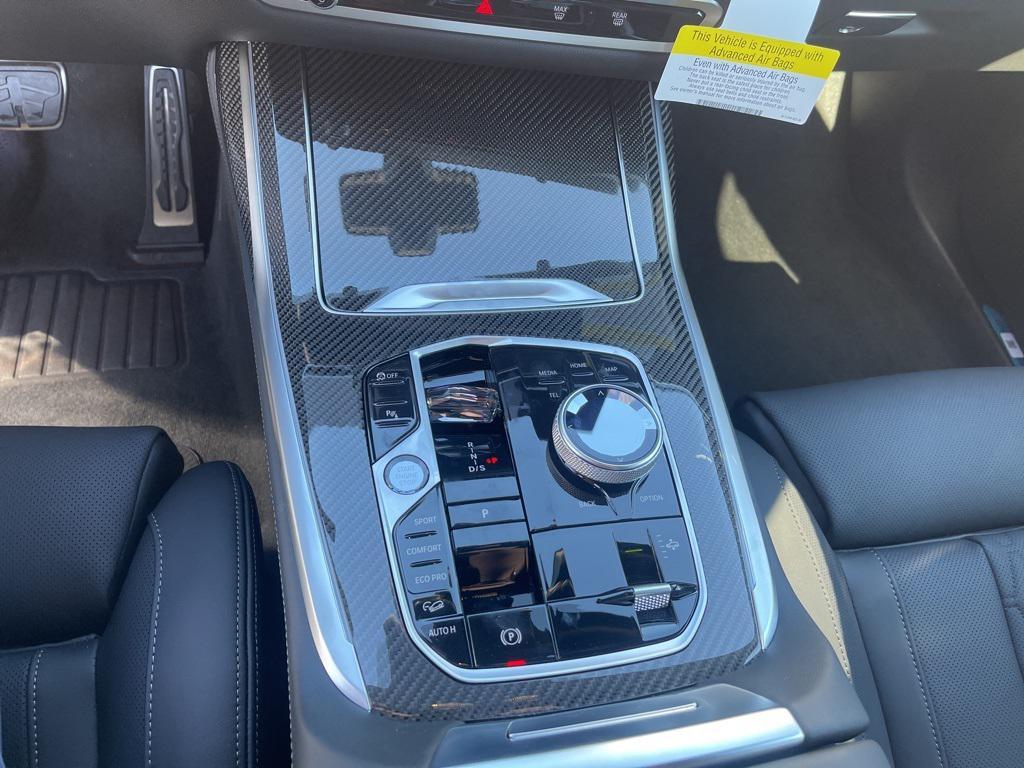 new 2026 BMW X7 car, priced at $127,180