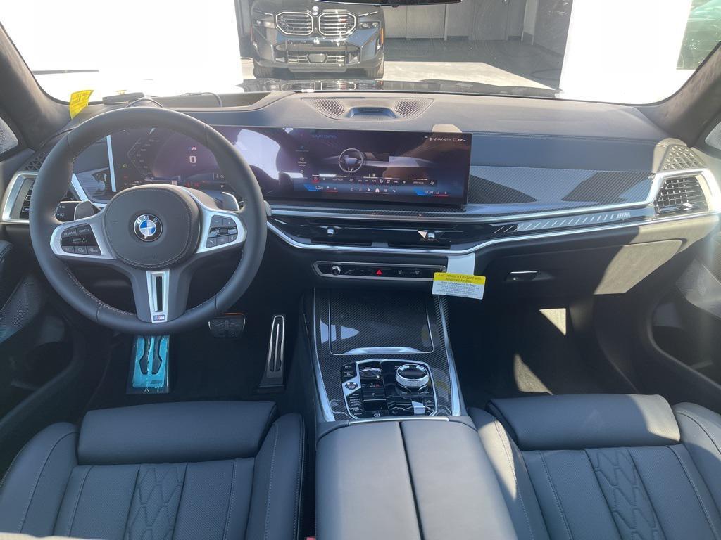 new 2026 BMW X7 car, priced at $127,180