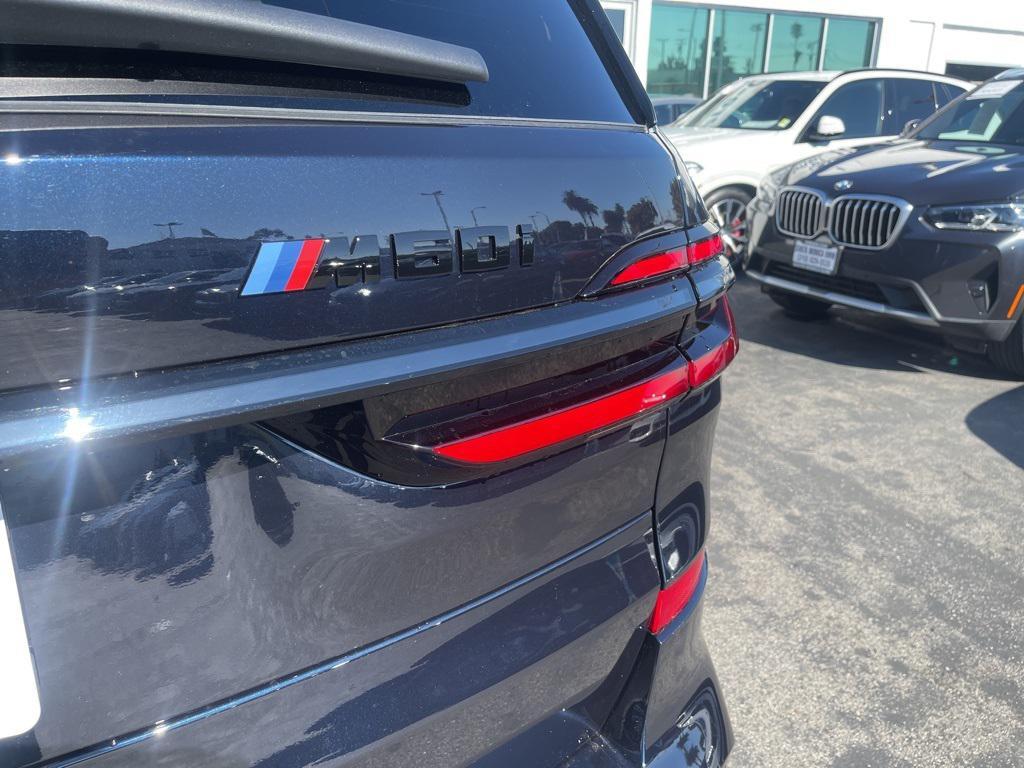 new 2026 BMW X7 car, priced at $127,180