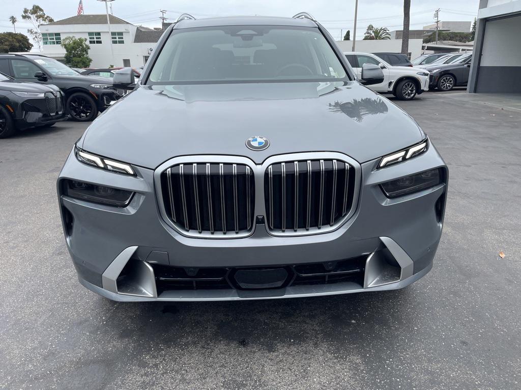 new 2025 BMW X7 car, priced at $90,610