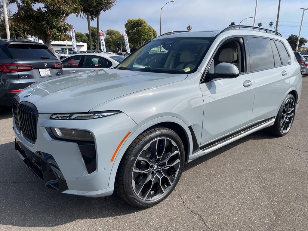 new 2025 BMW X7 car, priced at $106,800