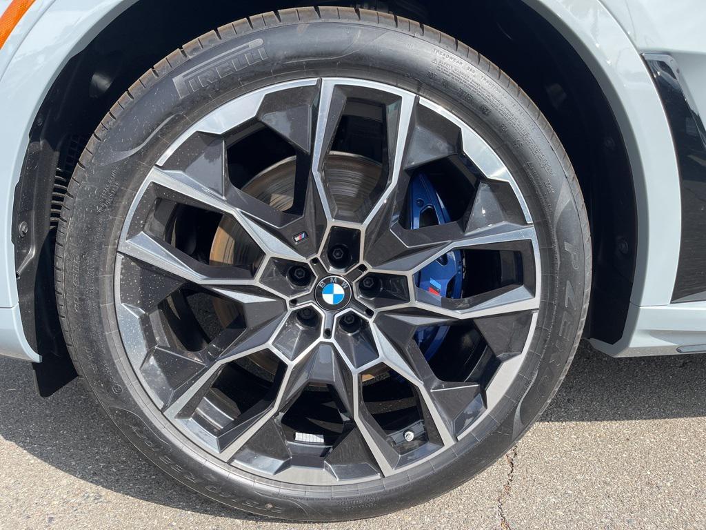 new 2025 BMW X7 car, priced at $106,800
