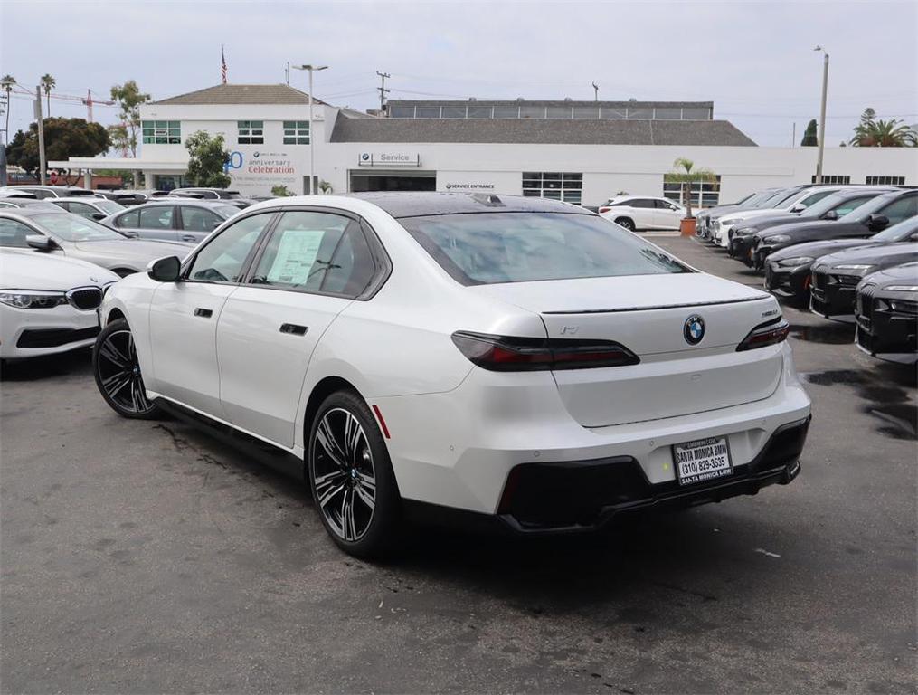 used 2023 BMW i7 car, priced at $114,888