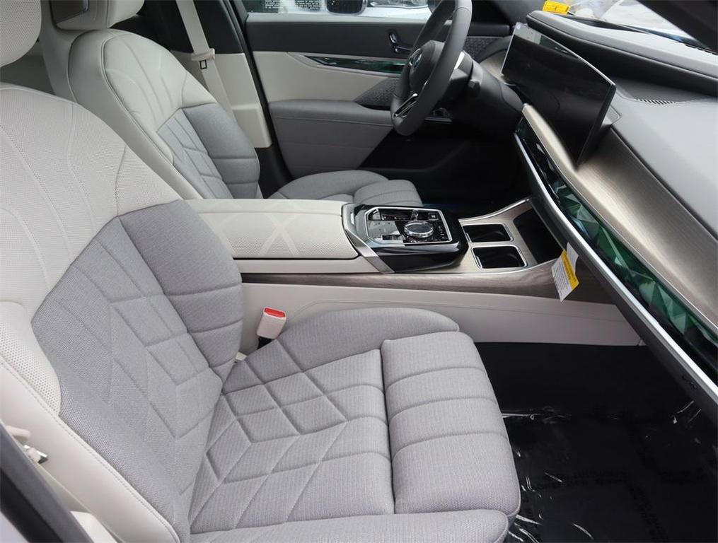 used 2023 BMW i7 car, priced at $114,888