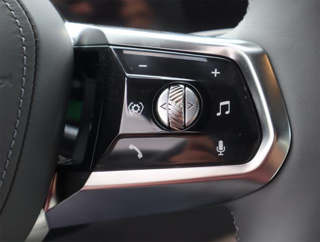 used 2023 BMW i7 car, priced at $114,888