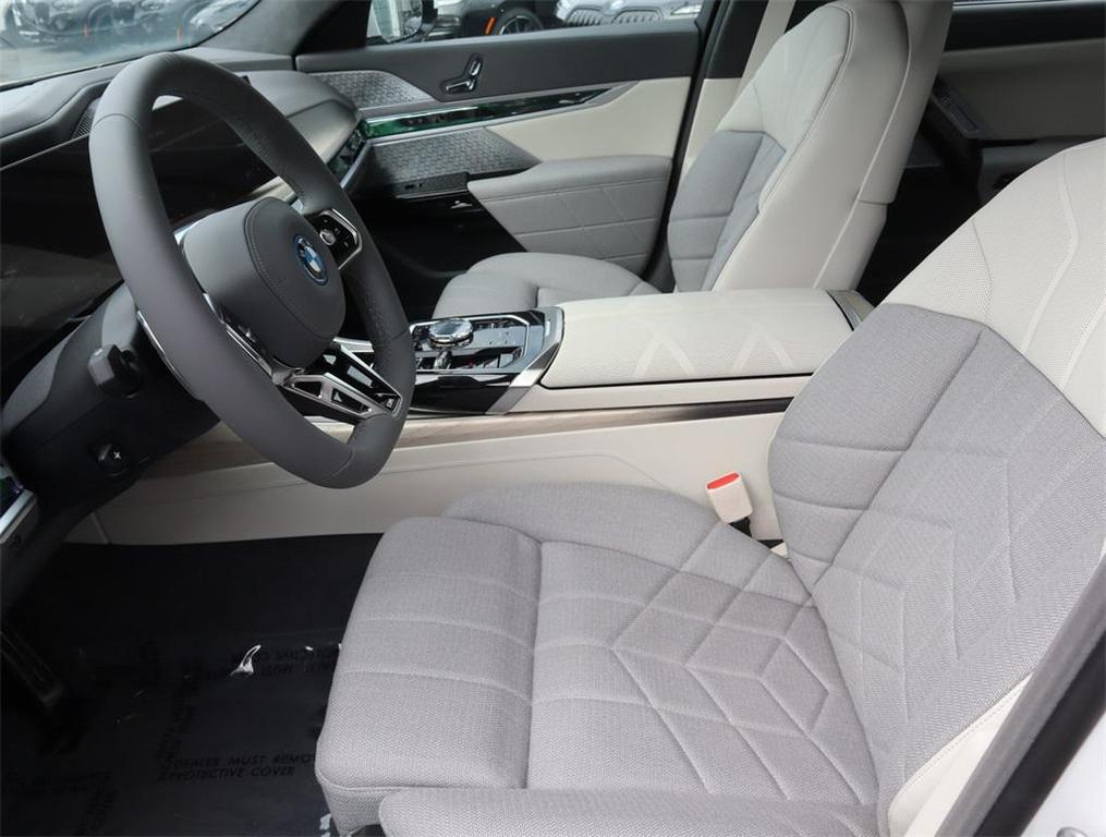 used 2023 BMW i7 car, priced at $114,888
