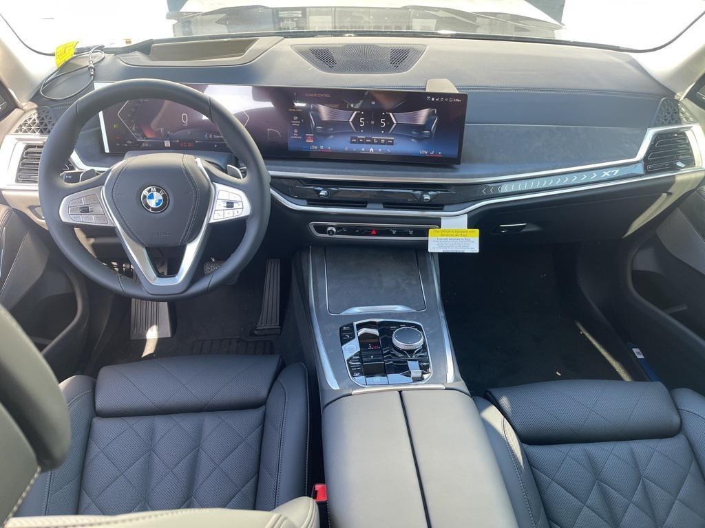 new 2026 BMW X7 car, priced at $92,190
