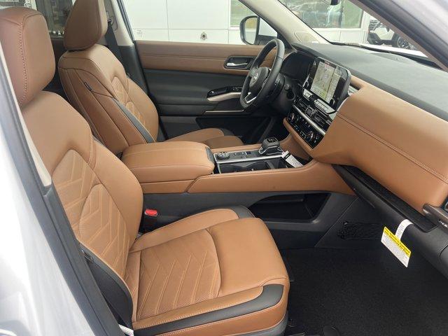new 2025 Nissan Pathfinder car, priced at $54,485