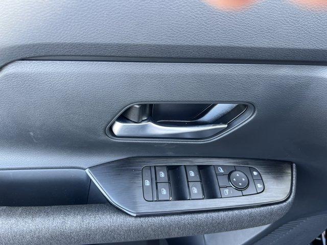 new 2025 Nissan Kicks car, priced at $27,360