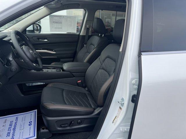 new 2025 Nissan Pathfinder car, priced at $55,030