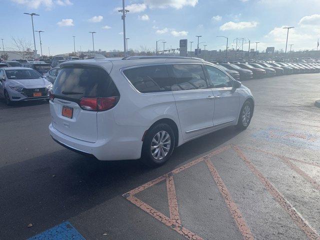 used 2018 Chrysler Pacifica car, priced at $16,885