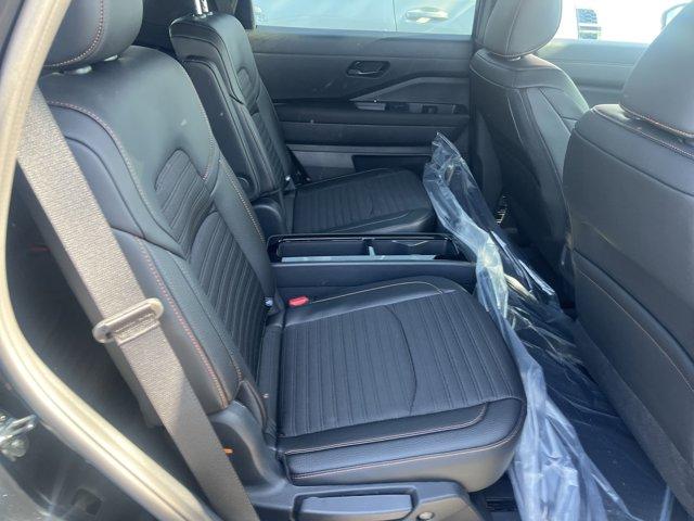 new 2025 Nissan Pathfinder car, priced at $46,595
