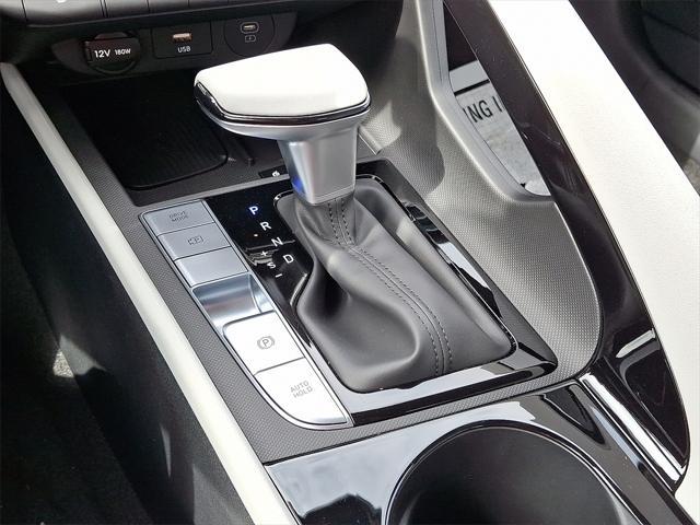 new 2025 Hyundai Elantra car, priced at $28,435