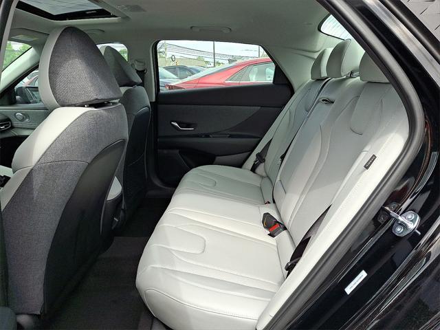 new 2025 Hyundai Elantra car, priced at $28,435