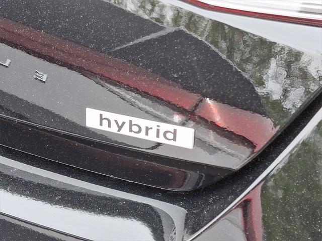 new 2025 Hyundai Elantra car, priced at $29,185