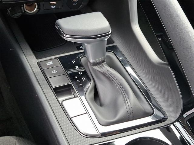 new 2025 Hyundai Elantra car, priced at $29,185