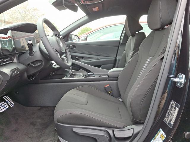 new 2025 Hyundai Elantra car, priced at $29,185