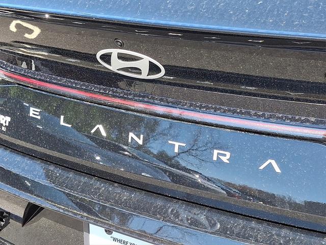 new 2025 Hyundai Elantra car, priced at $30,555