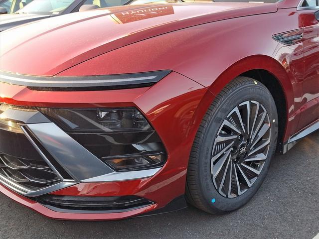 new 2025 Hyundai Sonata Hybrid car, priced at $33,215