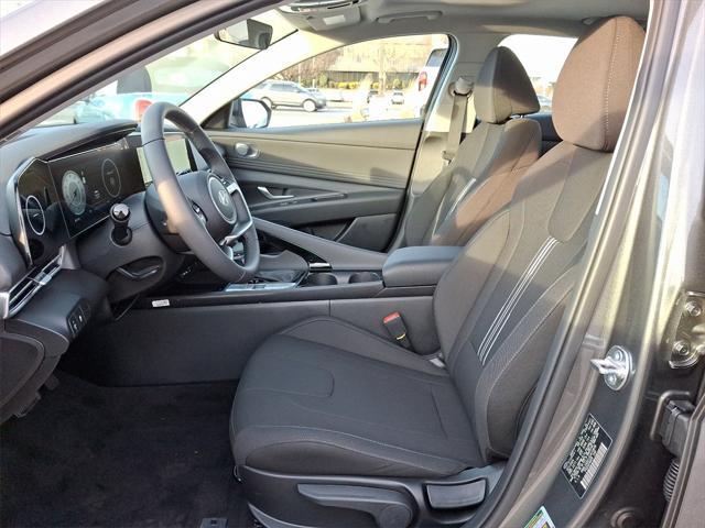 new 2025 Hyundai Elantra car, priced at $27,240