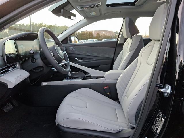 new 2025 Hyundai Elantra car, priced at $28,260