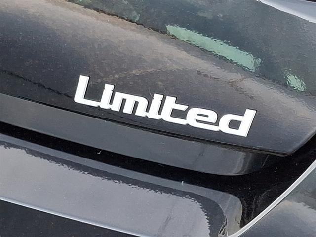new 2025 Hyundai Elantra car, priced at $28,260