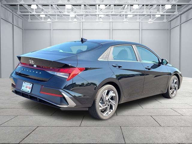 new 2025 Hyundai Elantra car, priced at $27,220